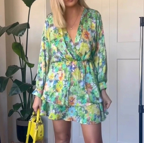 Zara Green Floral Print  V-Neck Puff Sleeve Romantic Dress  Size XS - Picture 6 of 16